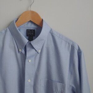 Jos A Bank 17 100% cotton Traveler's Collection light blue button down shirt